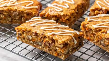 Carrot Cake Breakfast Bar