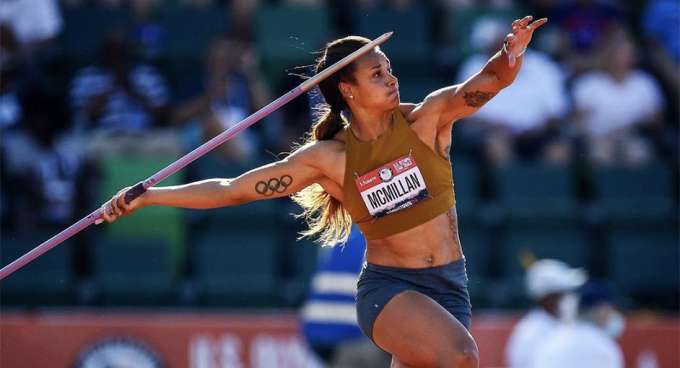 Chantae McMillan throwing javelin 