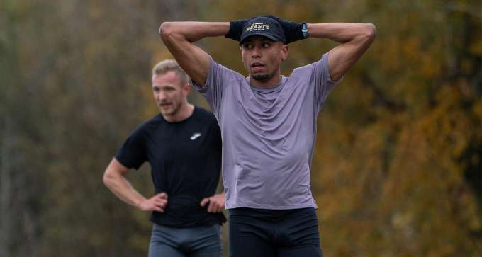 two brooks beast runners on the track