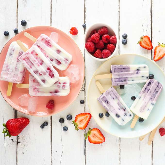 breakfast popsicles made with Greek yogurt and water-rich berries 