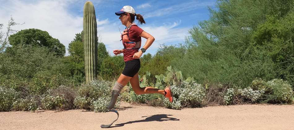 Jackey Hunt Broersma Running in the dessert